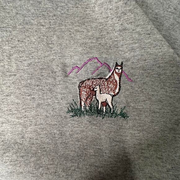 Vintage 90s Single Sports Green Grey Llama in Mountains Embroidered Tshirt L - Picture 4 of 7